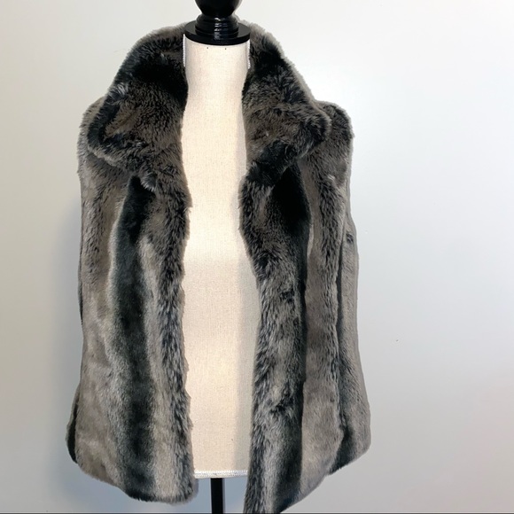 Kristen Blake Jackets & Blazers - Kristen Blake faux fur plush vest brown gray LIKE NEW size Small